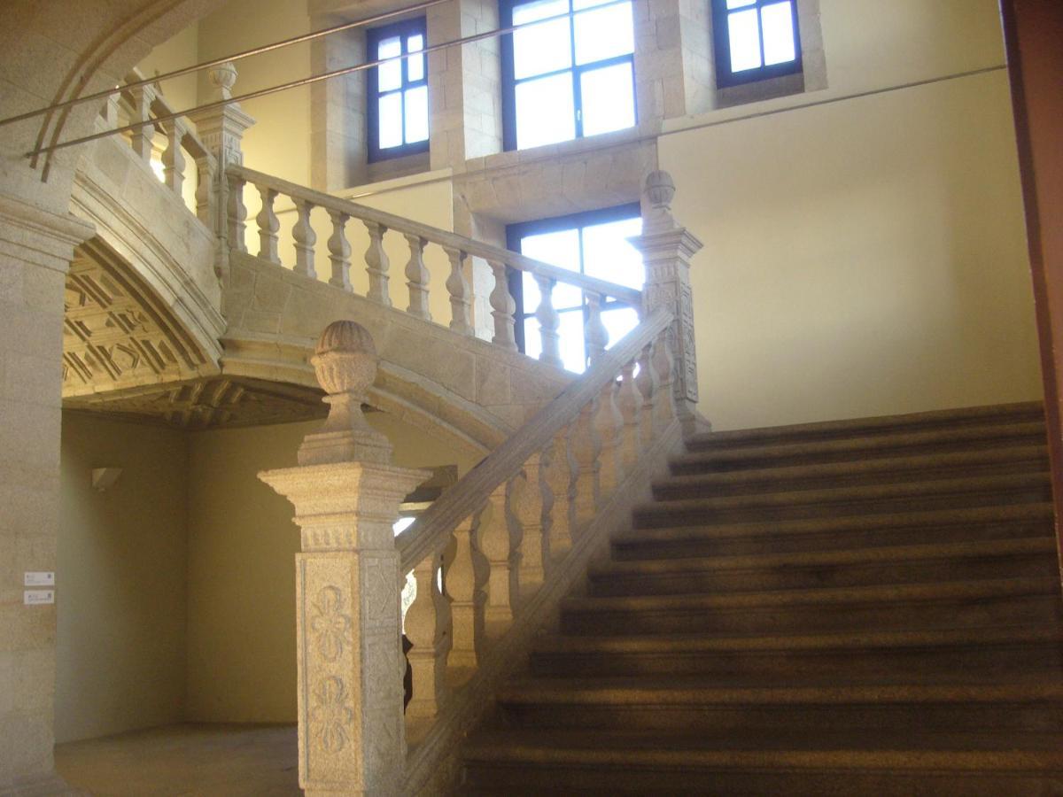 Apartamento Lemavos Monforte De Lemos Luaran gambar